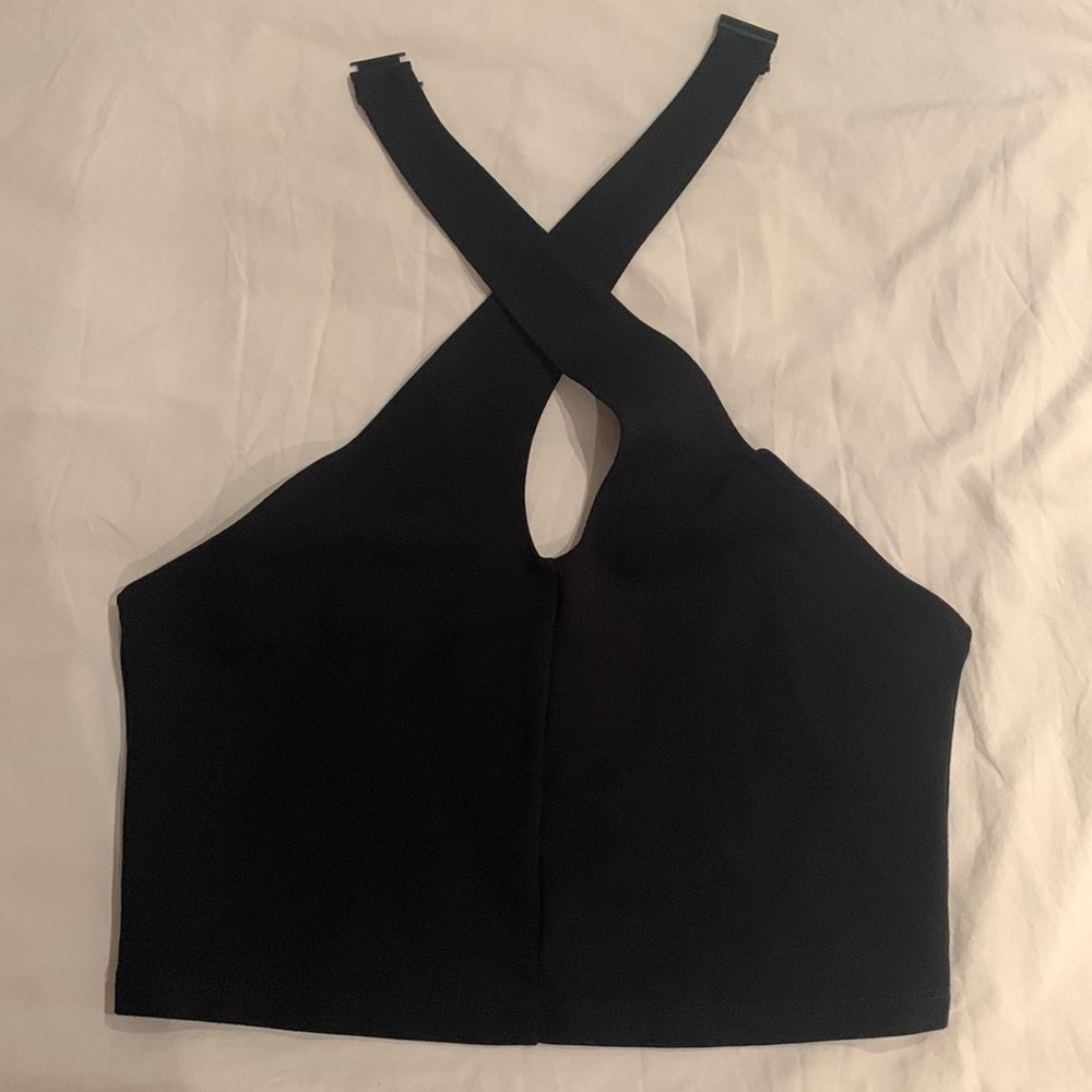 Aritzia Sunday Best brand women’s crop tank top